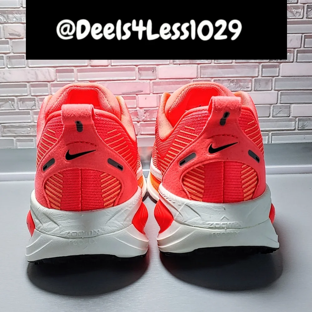 Nike Air Zoom Vomero 18 Running Womens Size 9 Hot Lava Orange Pulse Black